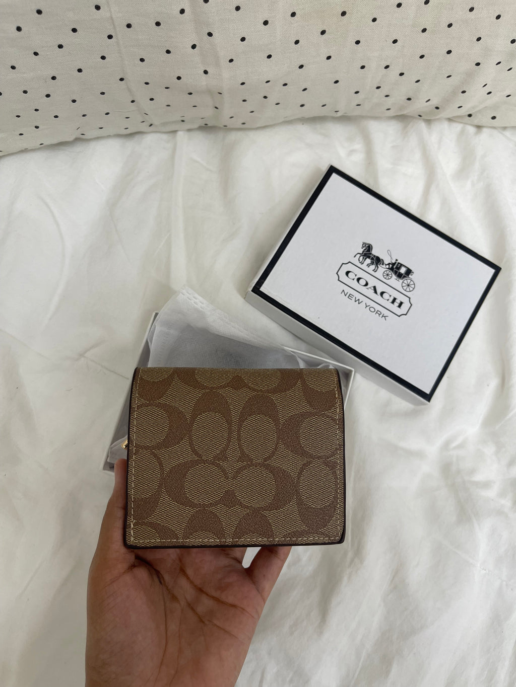 Coach Signature Small Zip Wallet – Khaki Brown