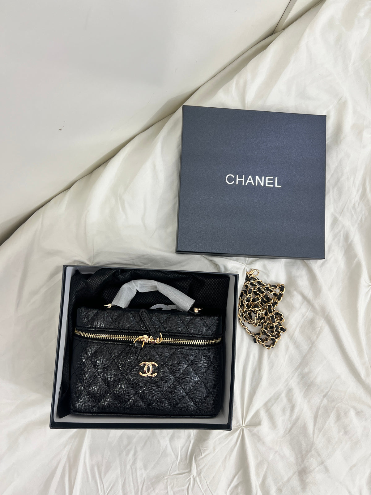 CHANEL INSPIRED BAG (with box and chain)