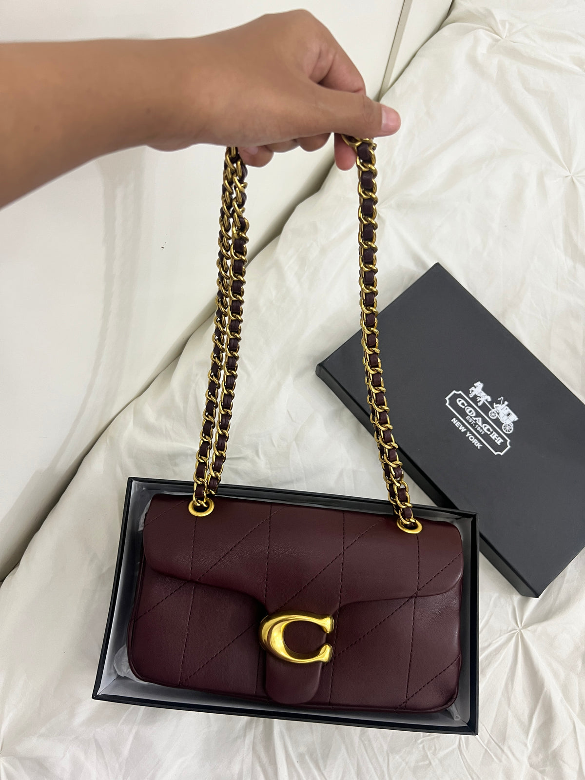 COACH TABBY SHOULDER BAG 20 WITH QUILTING (Burgundy)