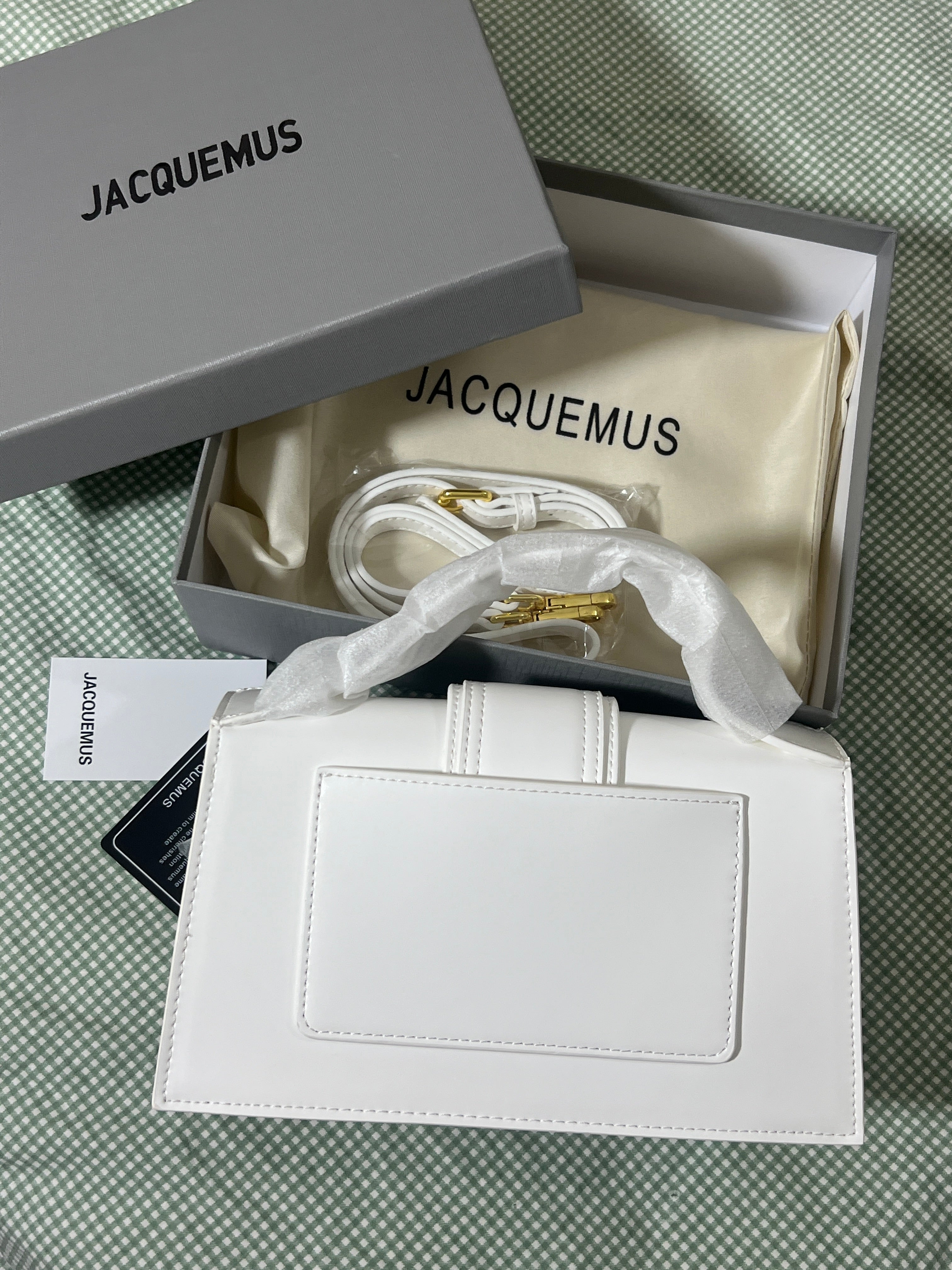 JACQUEMUS WHITE