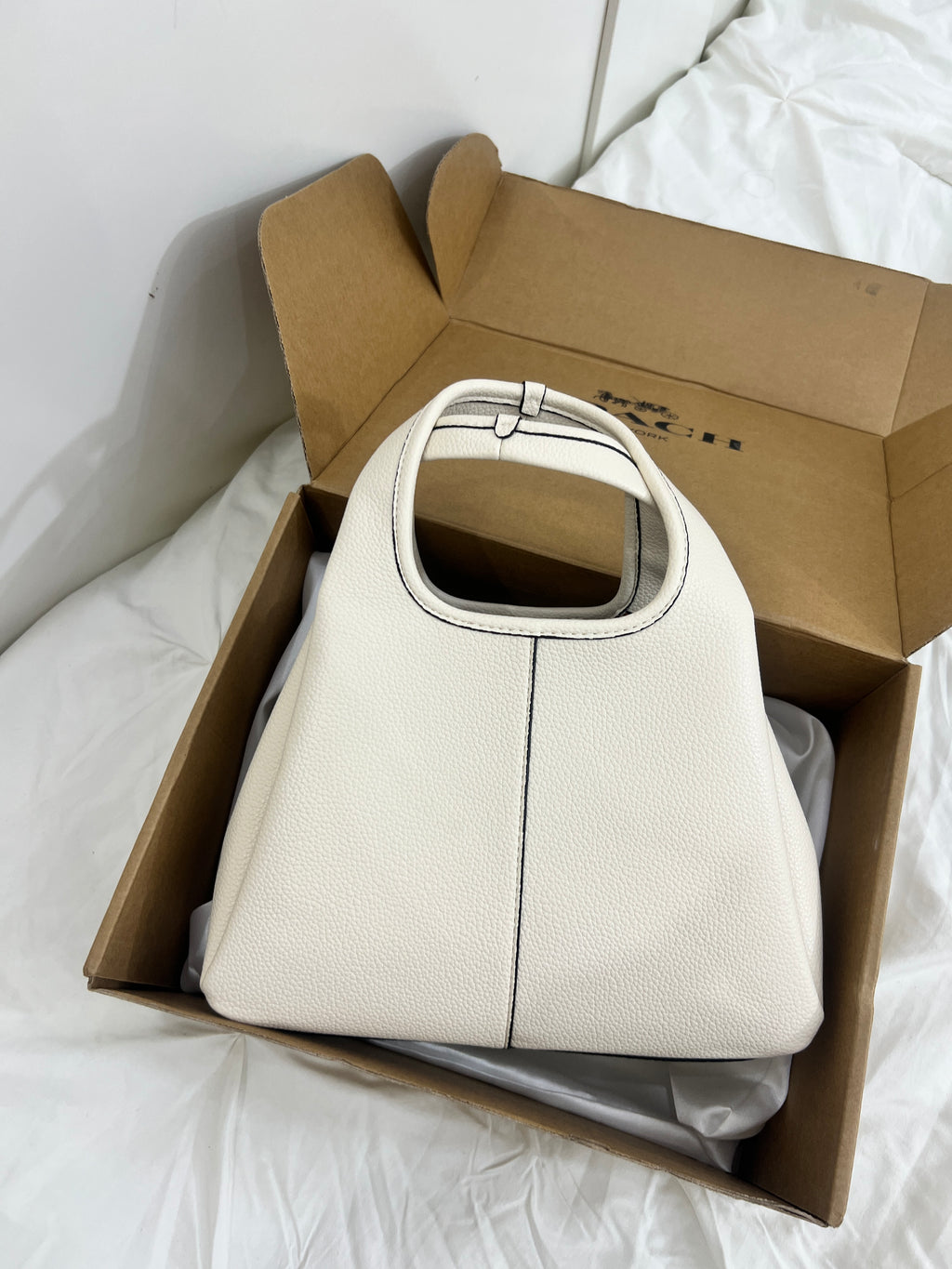 Coach Hobo Lana Shoulder Bag 23 White Leather