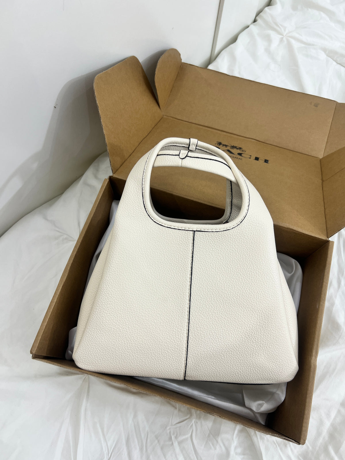 Coach Hobo Lana Shoulder Bag 23 White Leather