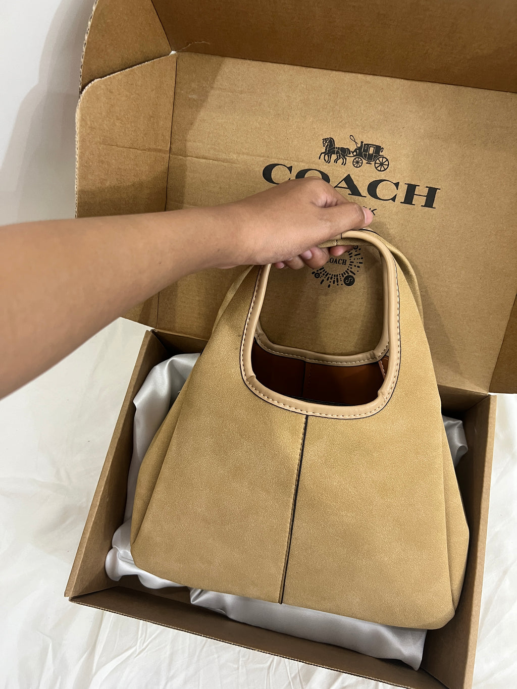 Coach Hobo Lana Shoulder Bag 23 Suede