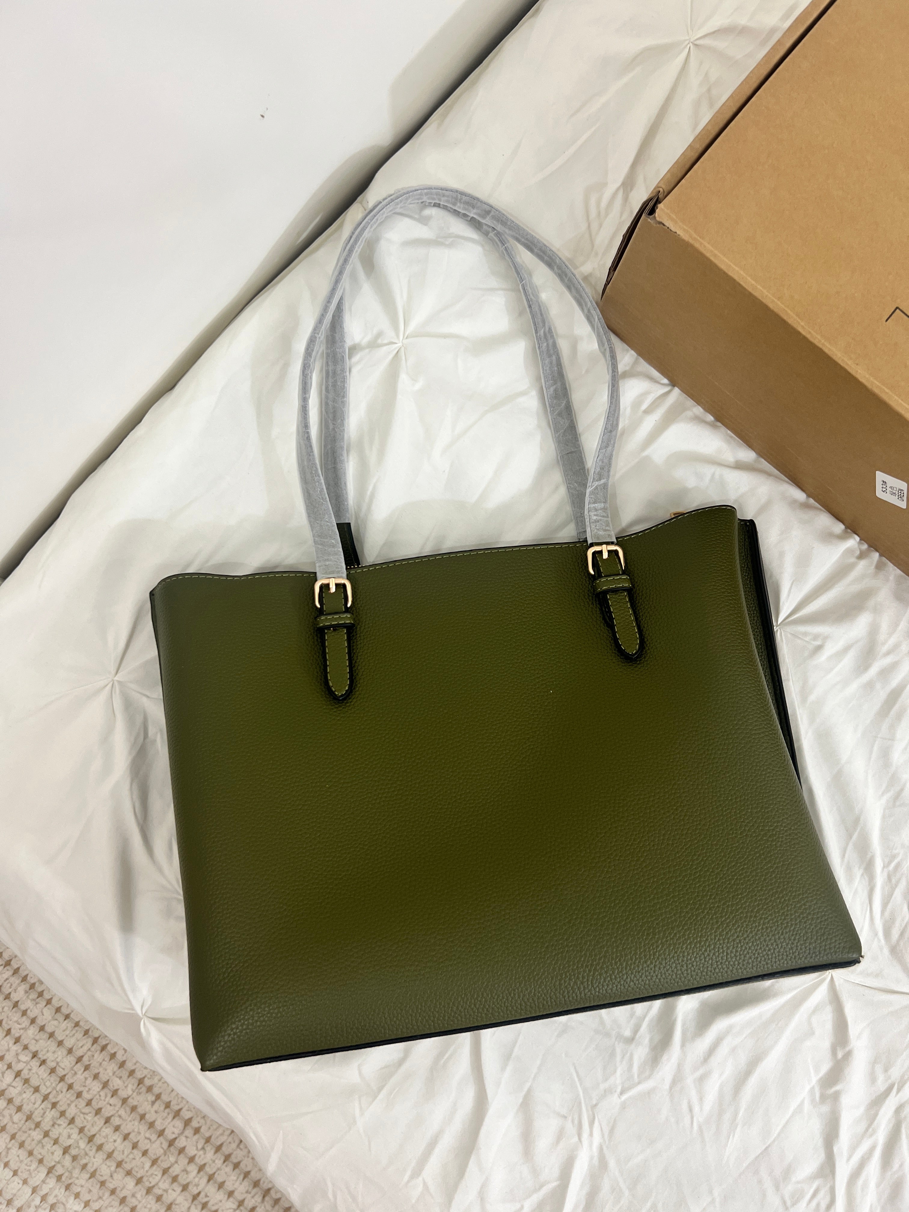 Coach Tote Bag Olive (With Dust Bag & Box)