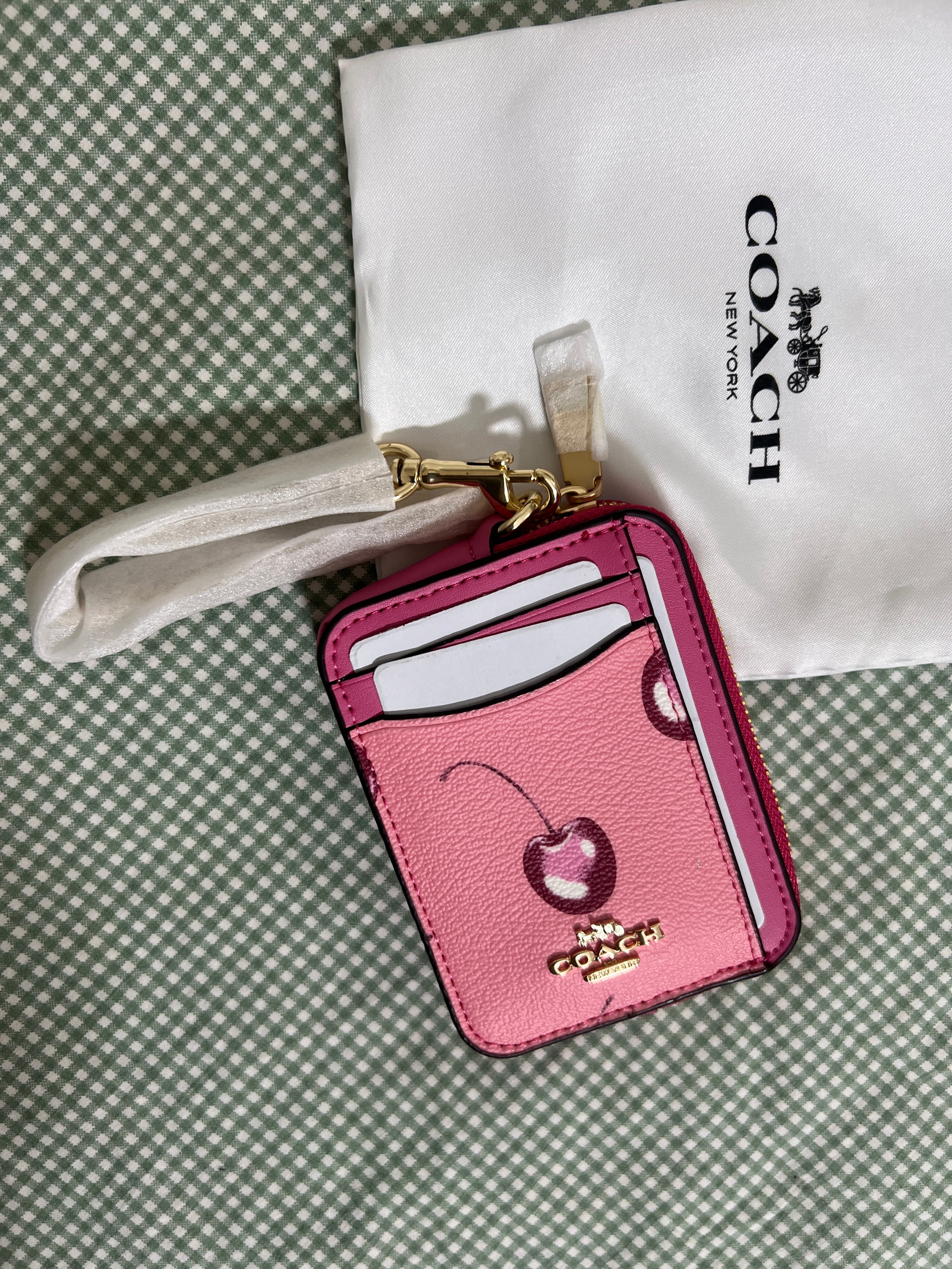 Coach Zip Card Case in Pink Cherry