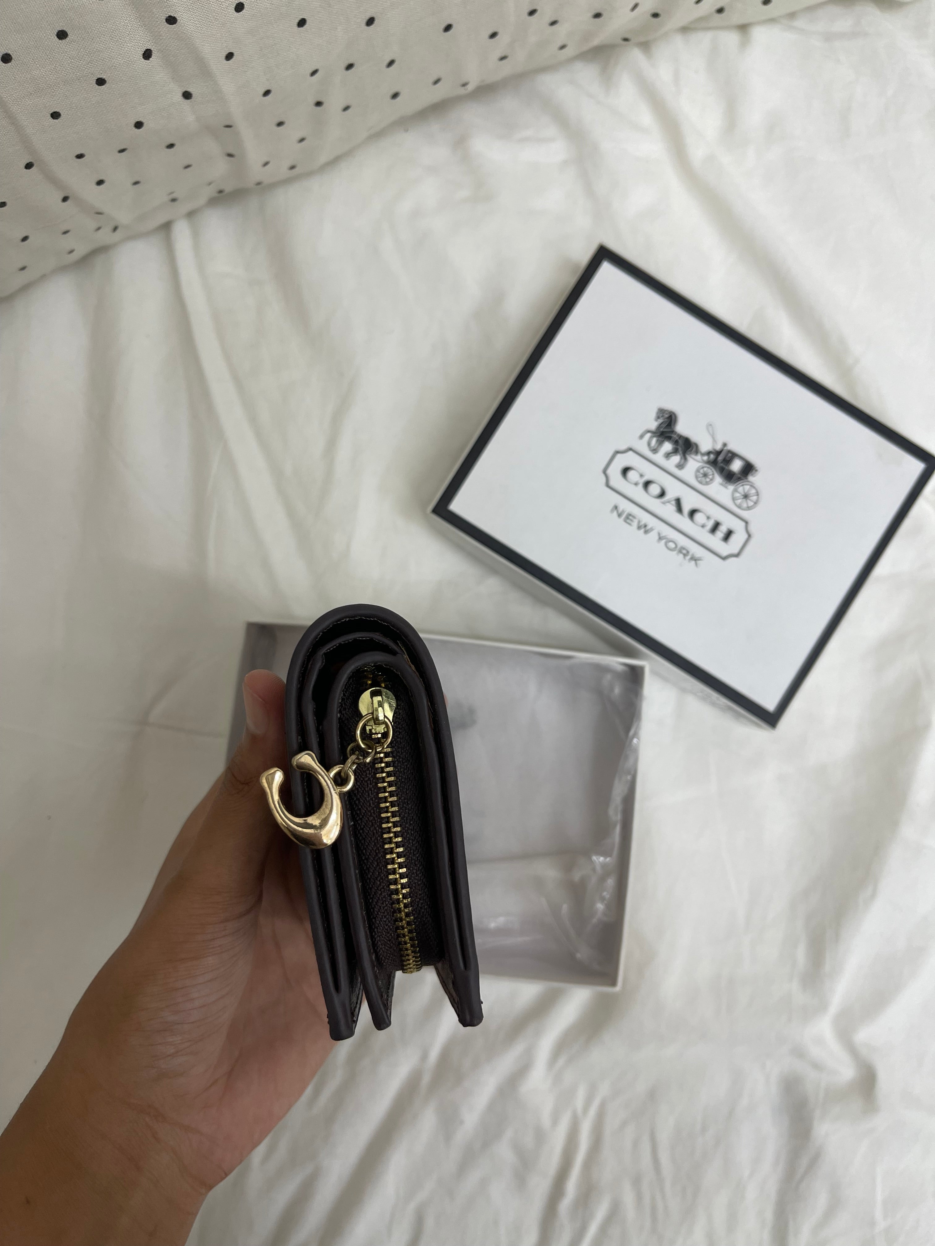 Coach Signature Small Zip Wallet – Charcoal Black