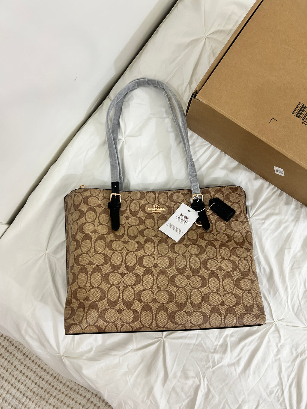 Coach Tote Bag Beige / Black (With Dust Bag & Box)