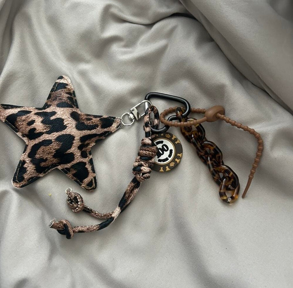 TRENDY CHEETAH STAR CHARM