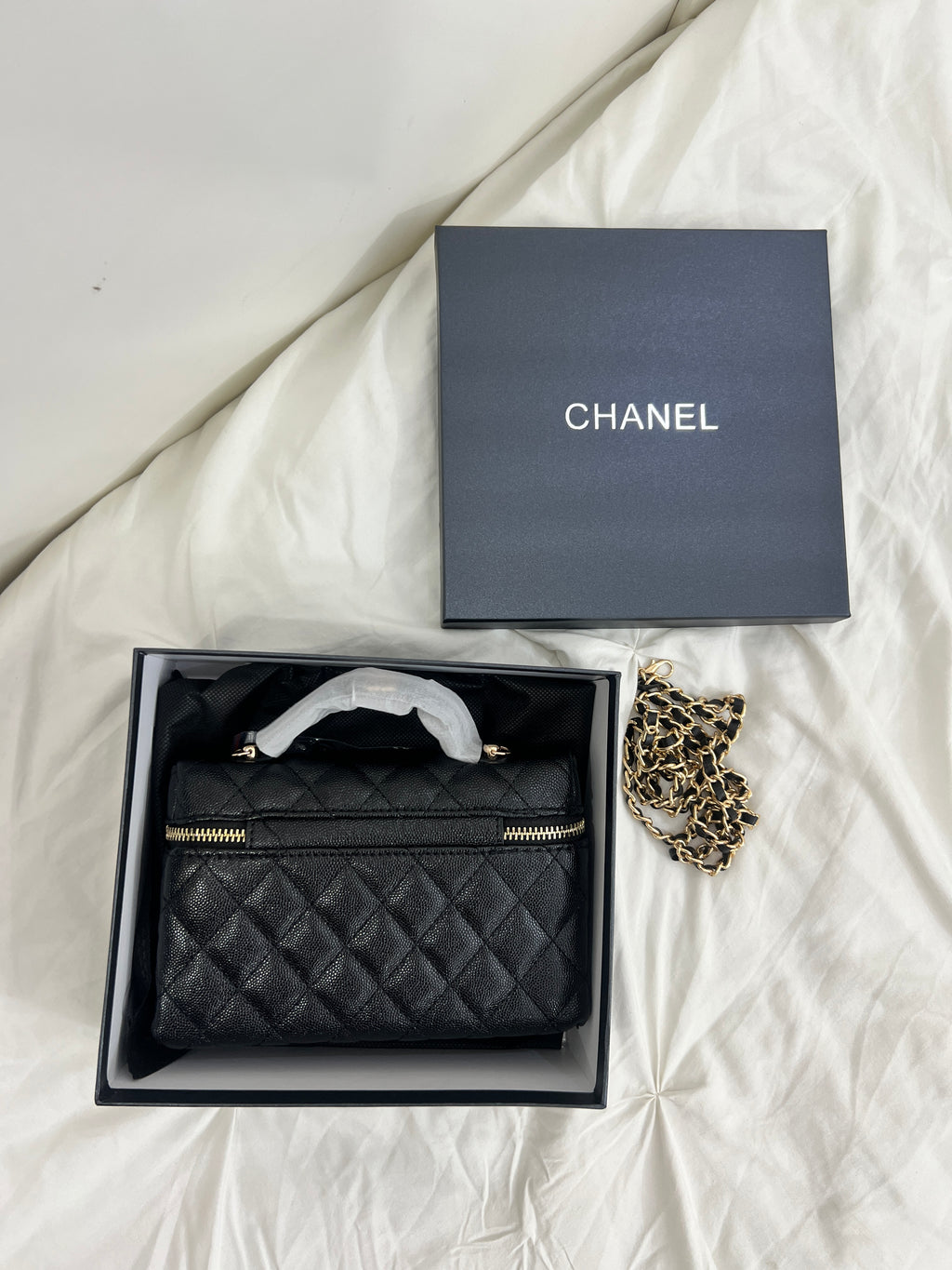 CHANEL INSPIRED BAG (with box and chain)