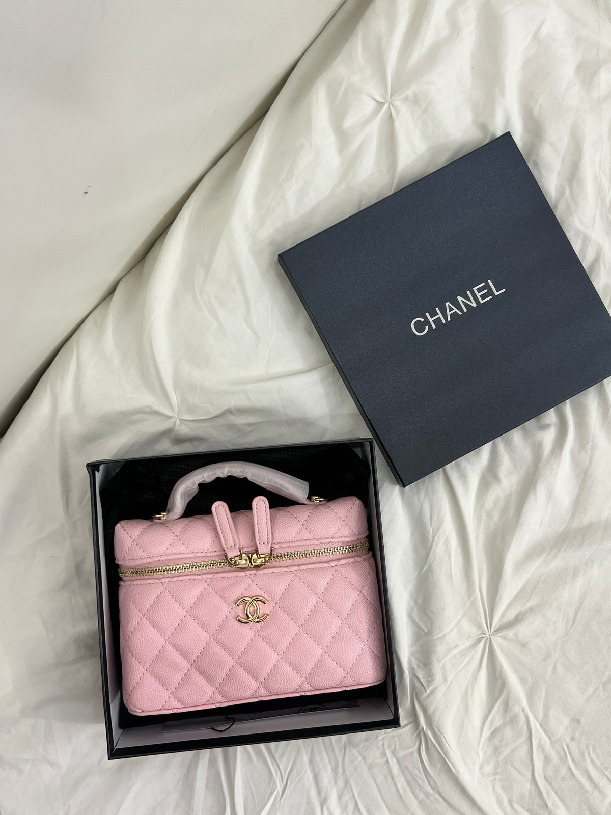 CHANEL INSPIRED BAG (with box and chain)