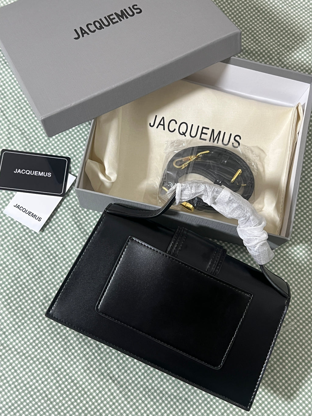 JACQUEMUS BLACK