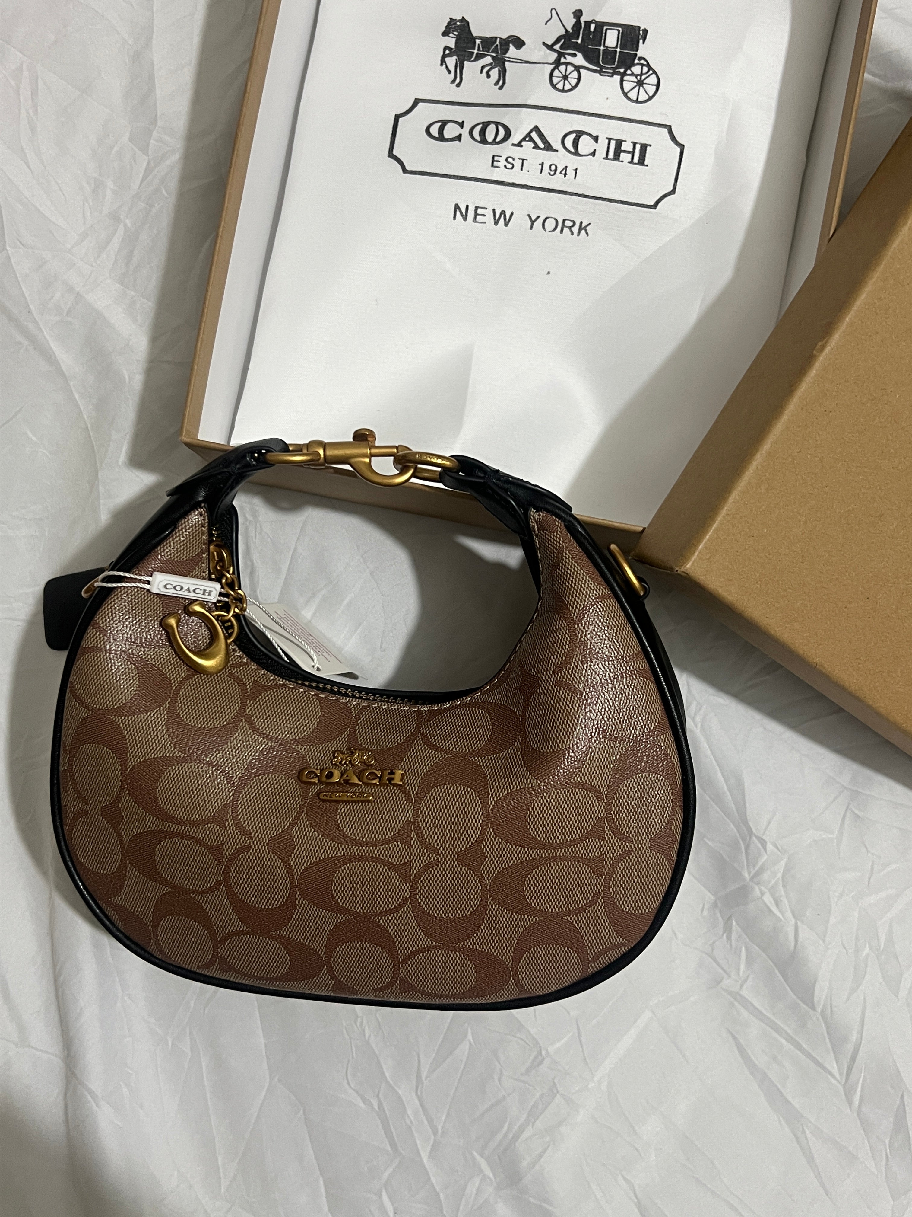 COACH JONIE BAG CAPRICOT BLACK (INCLUDE BOX AND LONG STRAP )