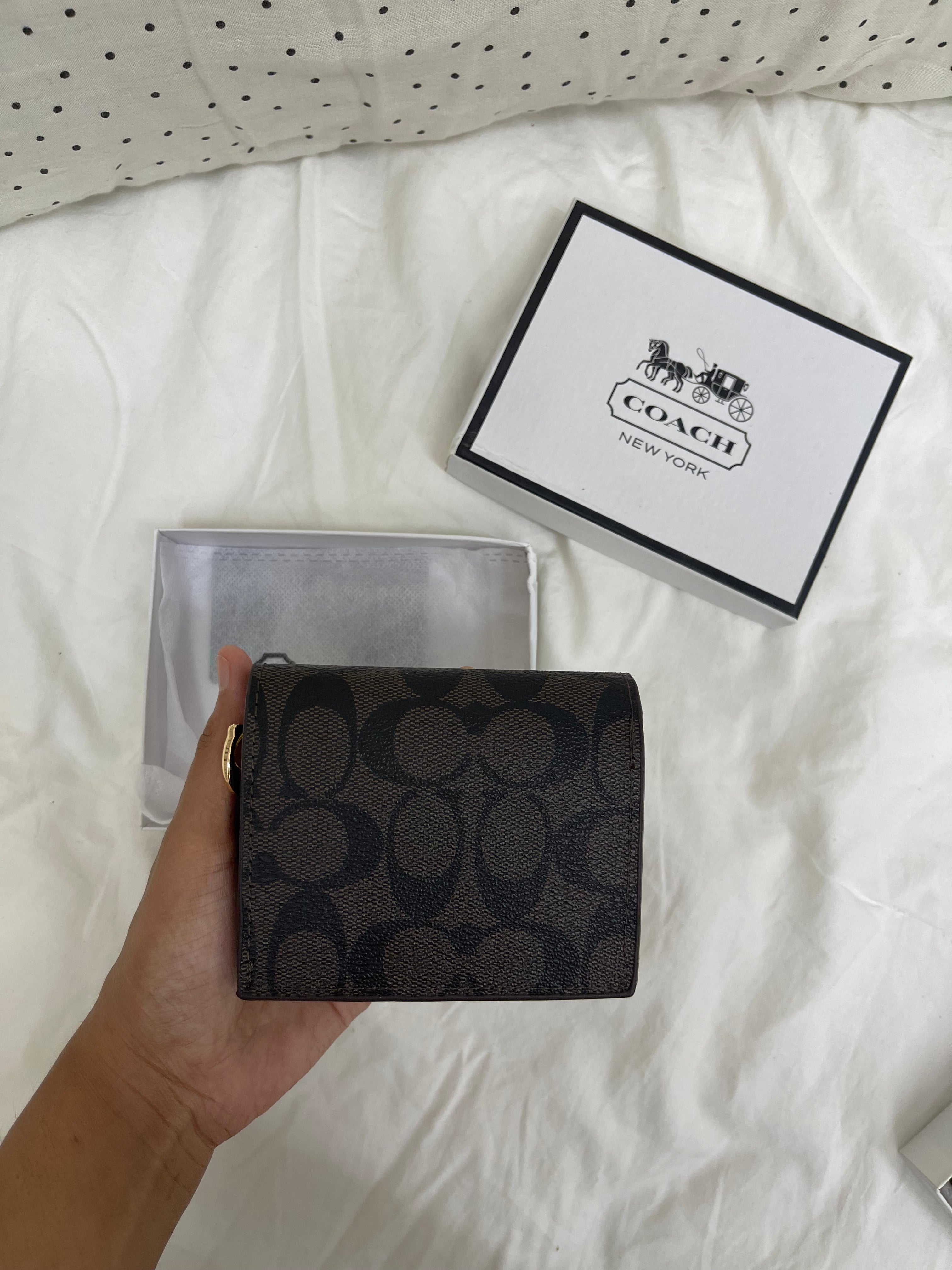 Coach Signature Small Zip Wallet – Brown Black