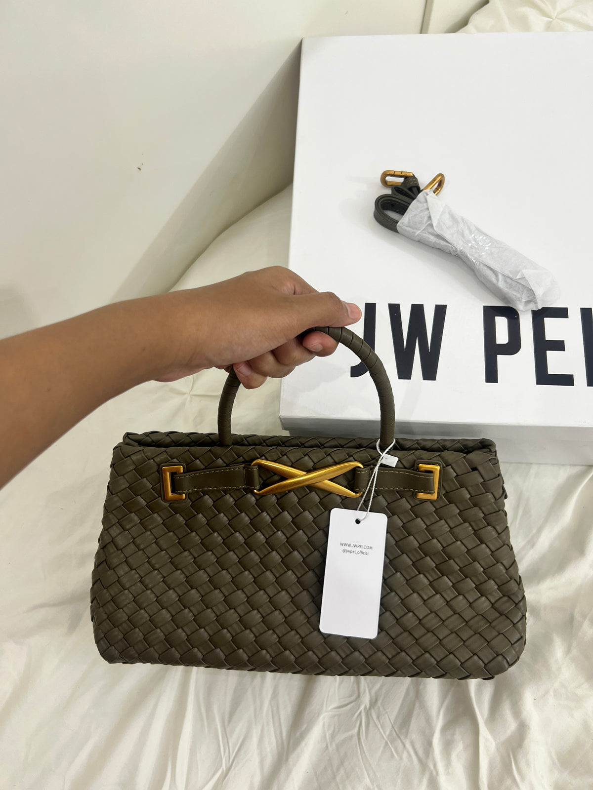 JWPEI INSPIRED in Mint (with box and strap)
