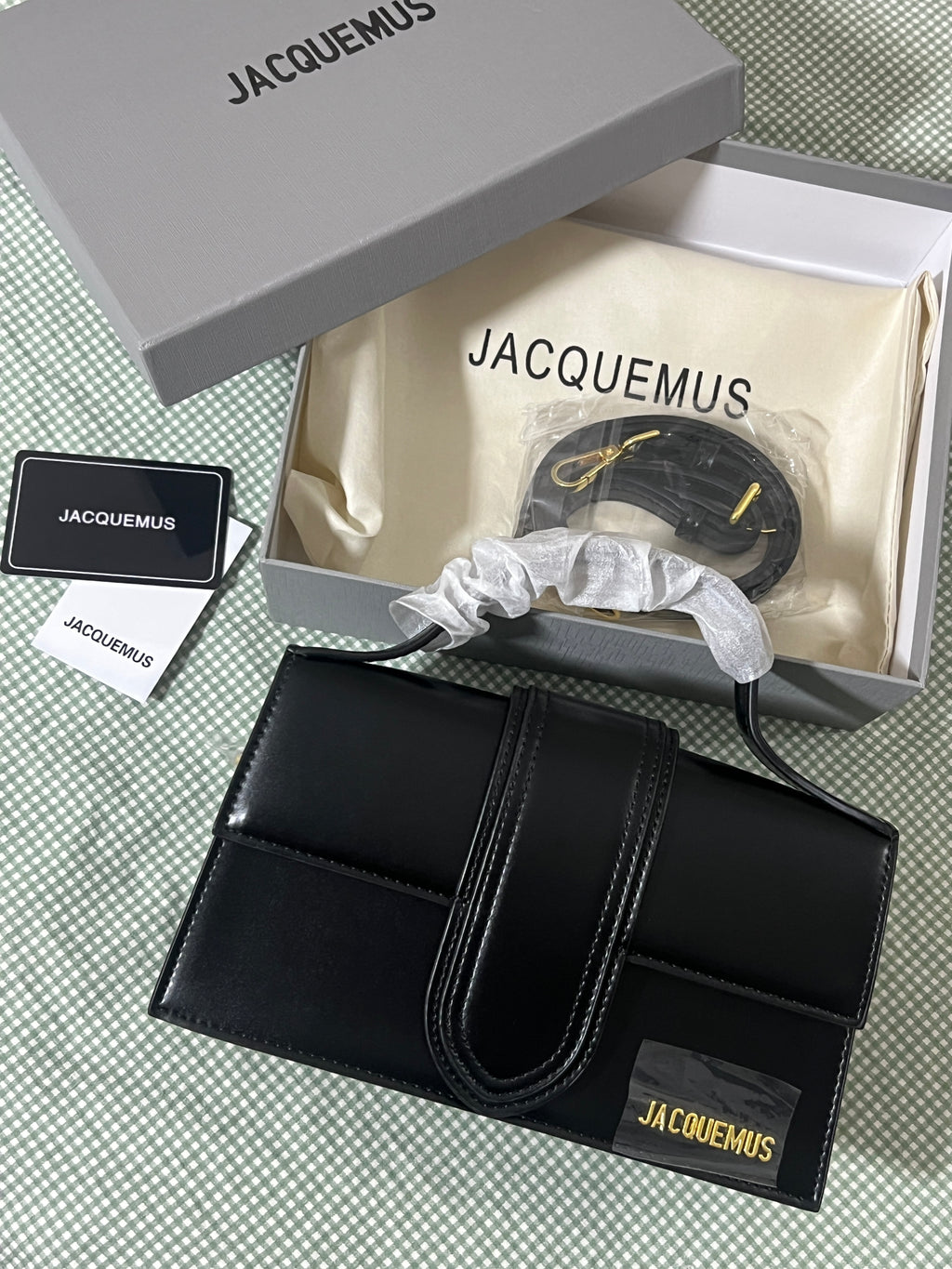 JACQUEMUS BLACK