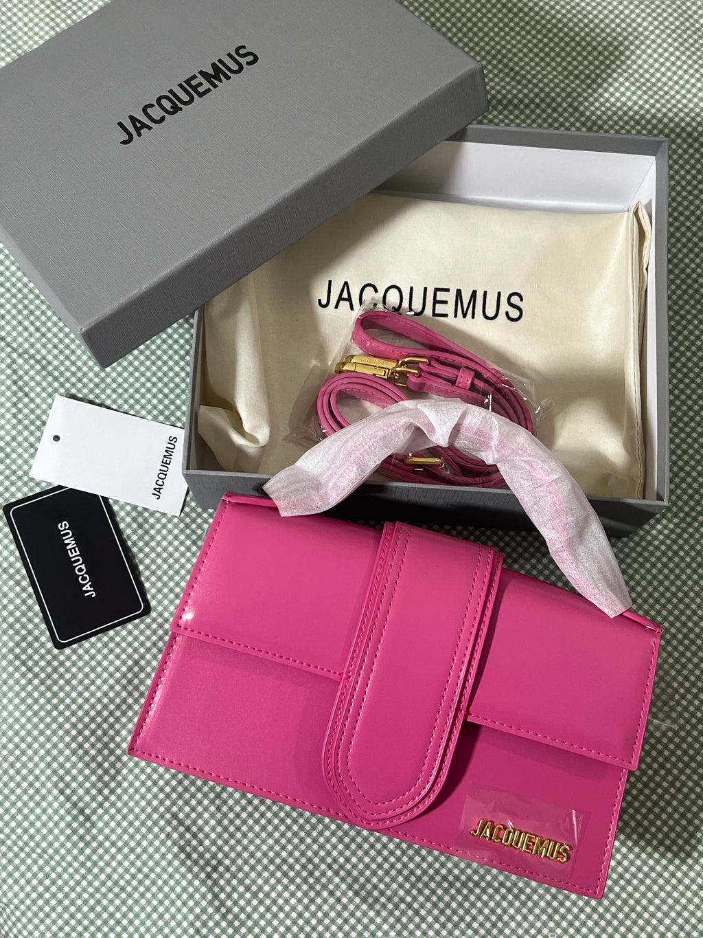 JACQUEMUS PINK