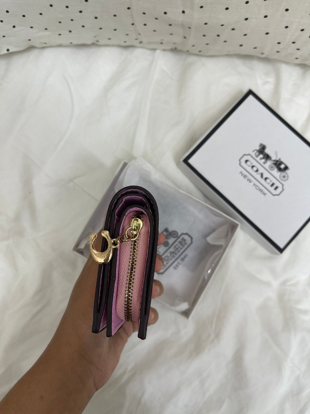Coach Signature Small Zip Wallet – Blush Pink